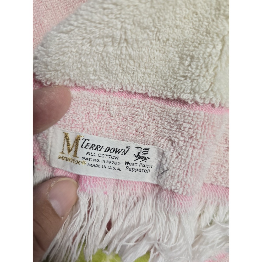 VTG Martex Terri-down West Point Pepperell Pink Floral Towel Romantic - Picture 3 of 5